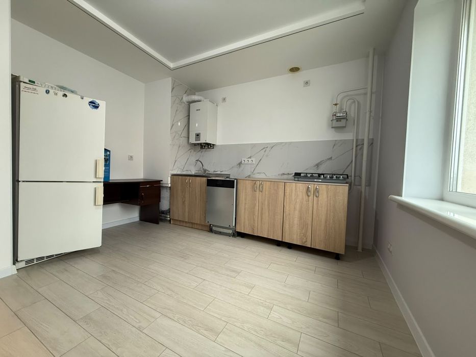 Продам отличную 2х комнатную квартиру в центре.