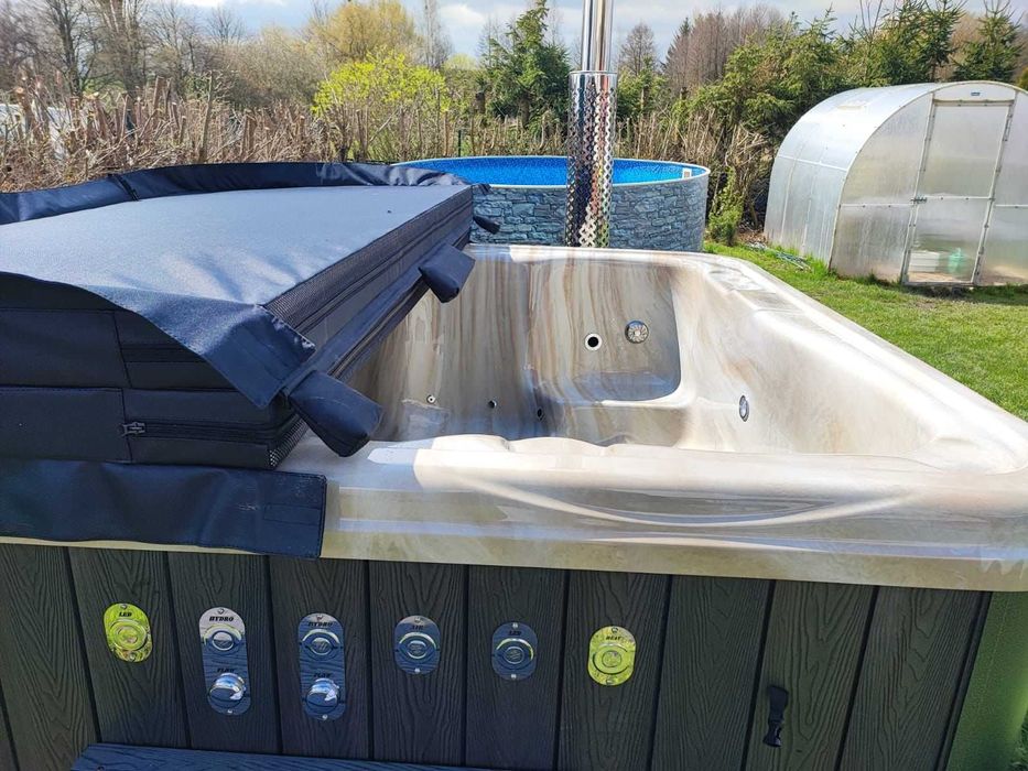 BALIA KWADRAT LUX - z piecem zewnętrznym -hot tub, spa, jacuzzi
