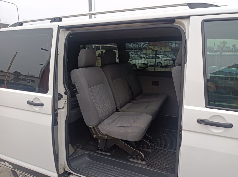Wynajem Bus 9 Osobowy Wypożyczenie VW Transporter 2.0 TDI