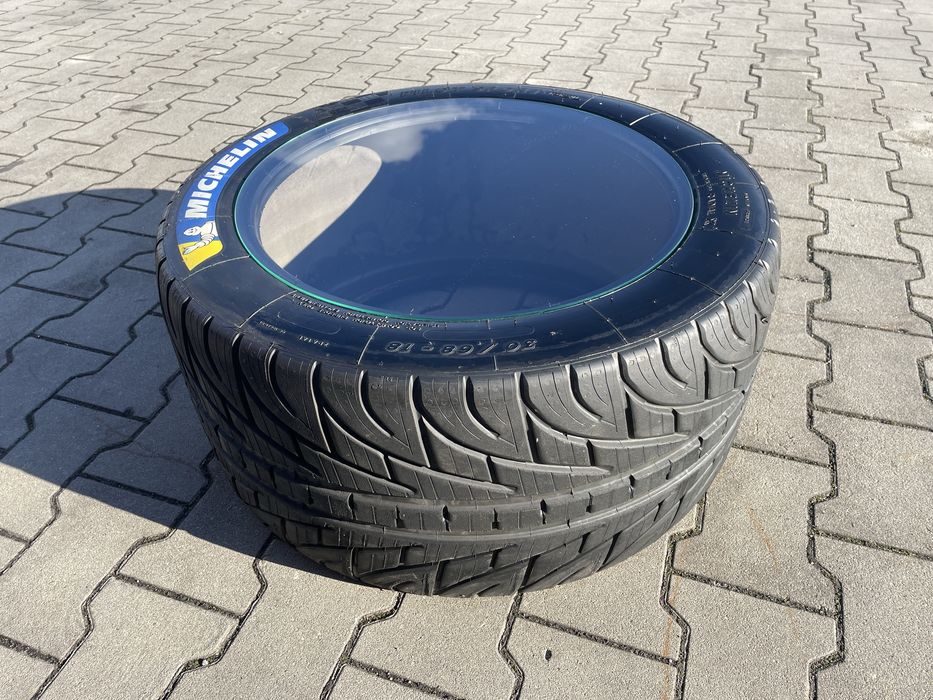 Stolik kawowy opona Michelin Pilot Sport GT