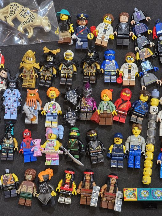 LEGO Фигурки оригинал новые и б/у