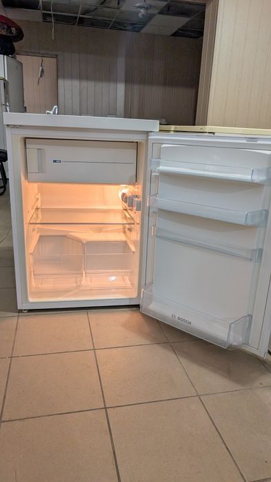 Міні холодильник  Bosch