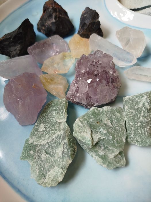 Duży zestaw kamieni naturalnych