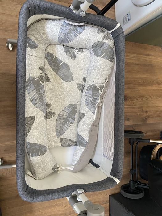 Cama de bebe ( crianca ) , e balanco