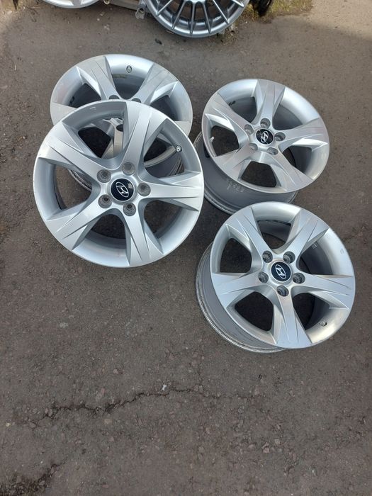 R16  5×114.3  ET 40  диски титани R16