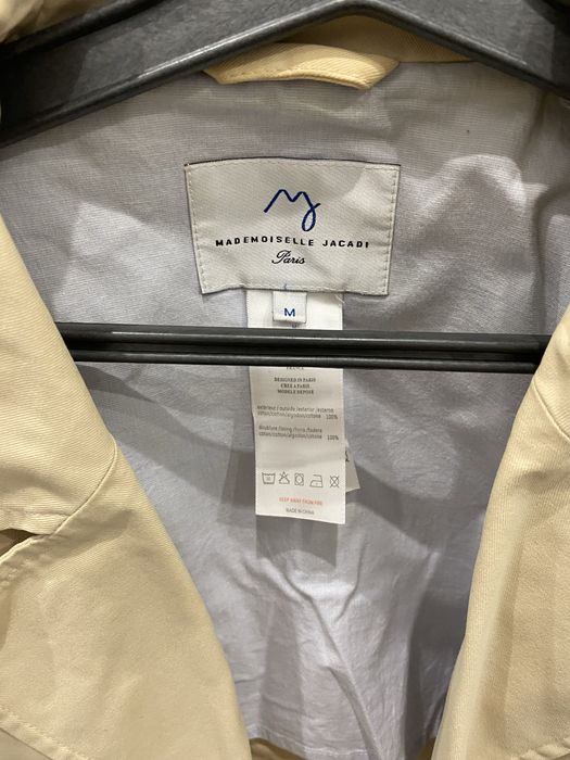 Піджак бежевий , плащ