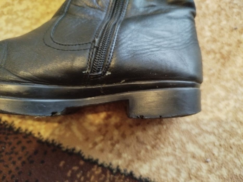 Зимние кожаные сапоги 37 размер
