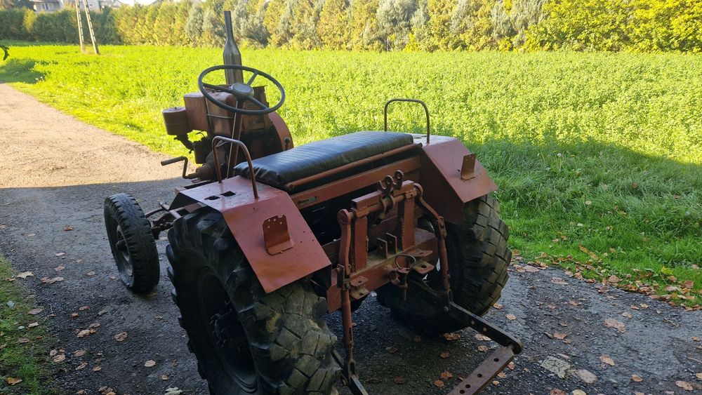 Ciagnik sam s15.