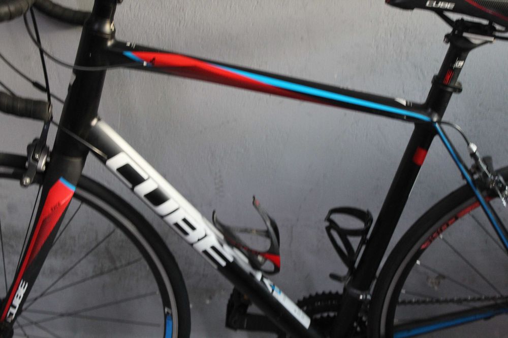 Rower szosowy CUBE PELOTON, Rama 56 cm Alu Carbon ,Koła 28", Shimano Claris