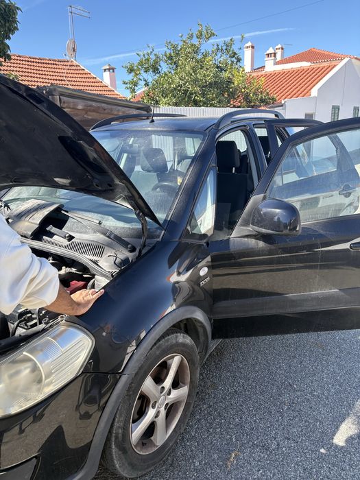 Carro Suzuki SX4