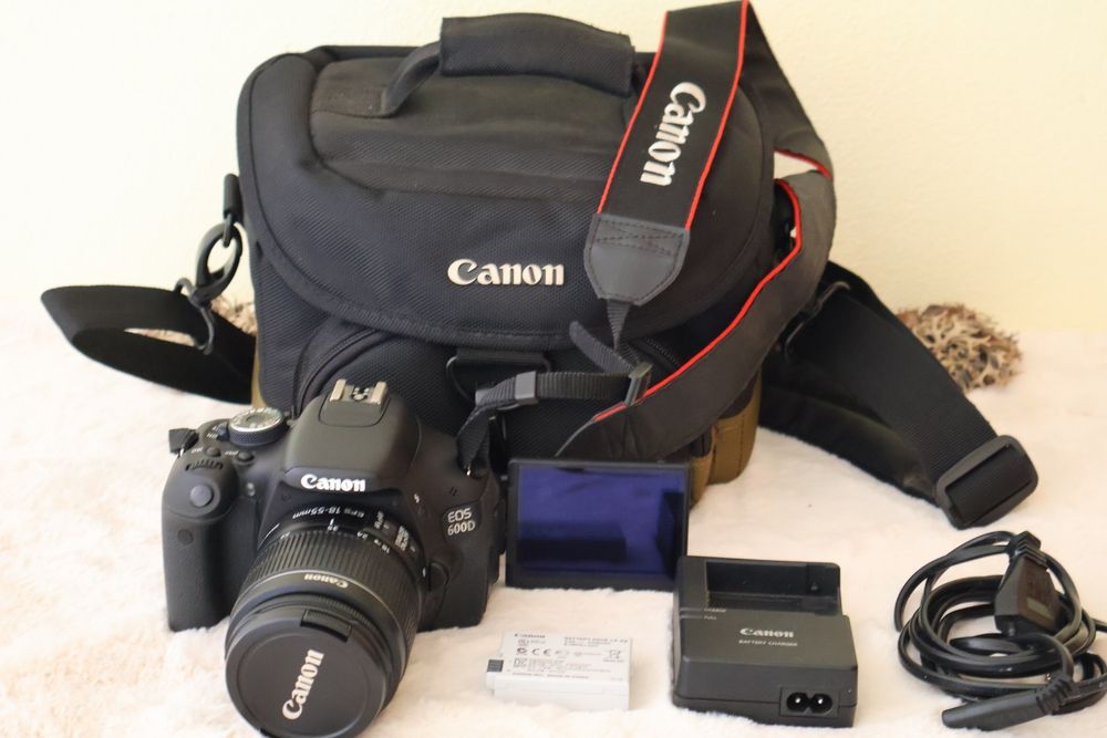 Canon EOS 600D + EFS 18-55mm