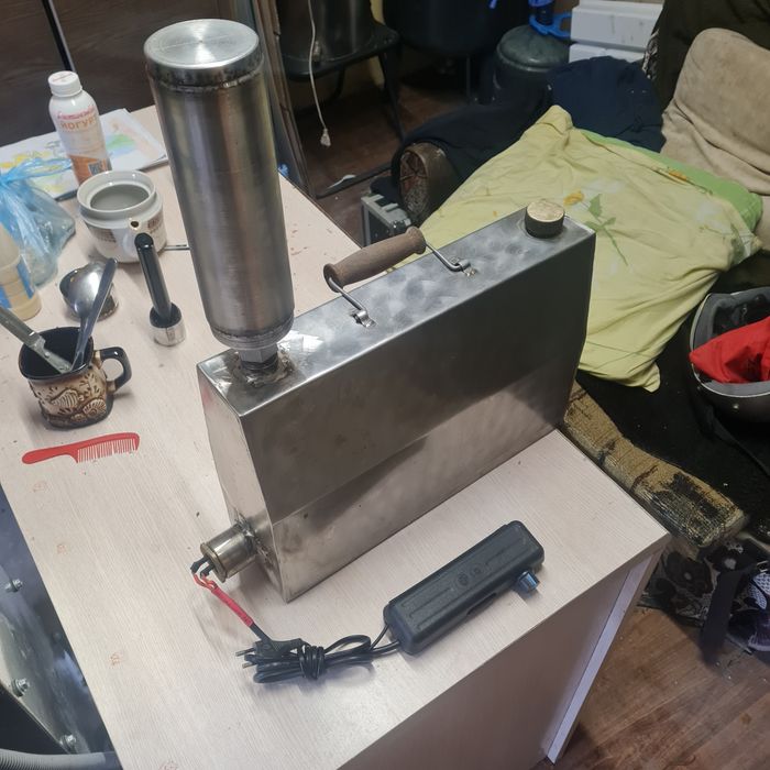 Дистилятор новий