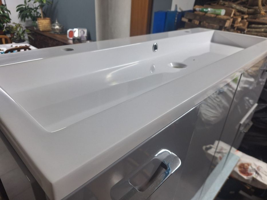 Movel para casa de banho novo