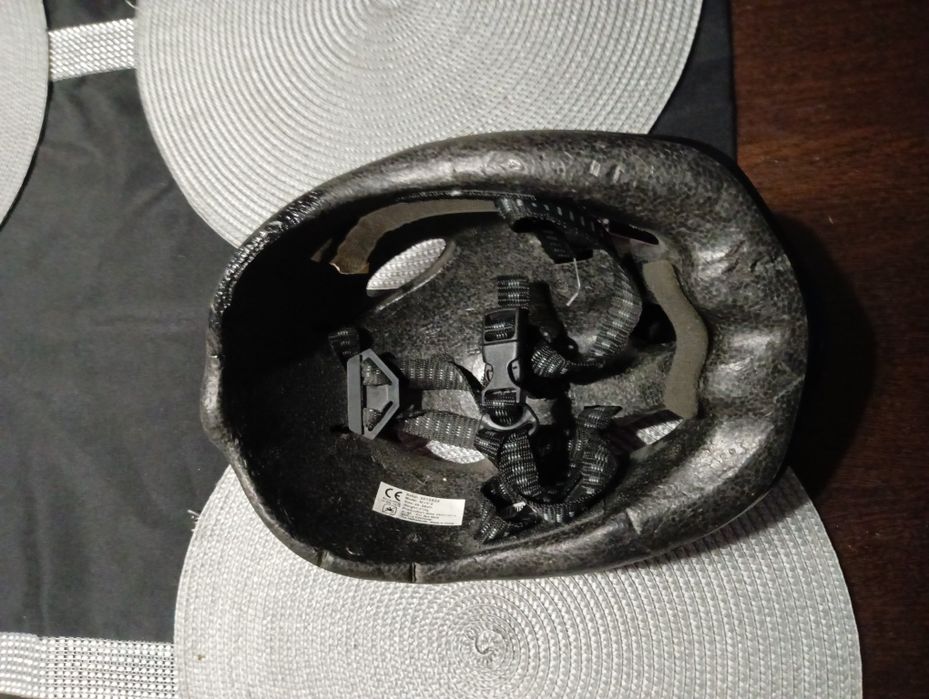 Kask rowerowy na hulajnogę rolki rozmiar S/M