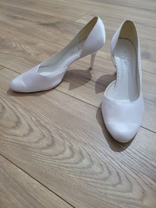 Buty ślubne białe perłowe szpilki rozmiar 40