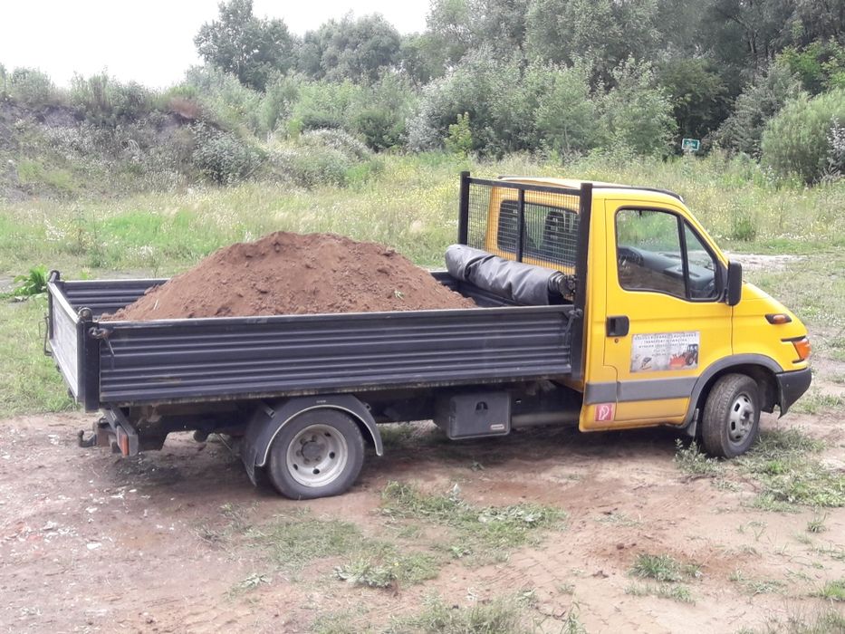 Piasek kopany czysty ziemia ogrodowa