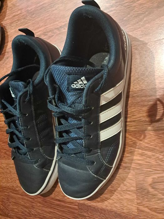 Tenis Adidas como novos