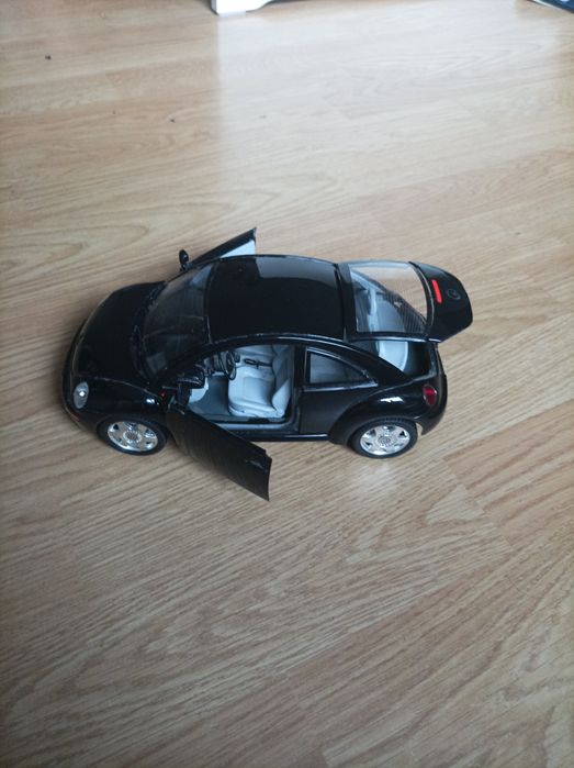 Volkswagen New Beetle (1998)