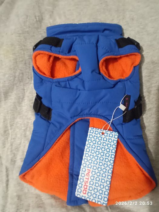 Обувь и желтки, и толстовка