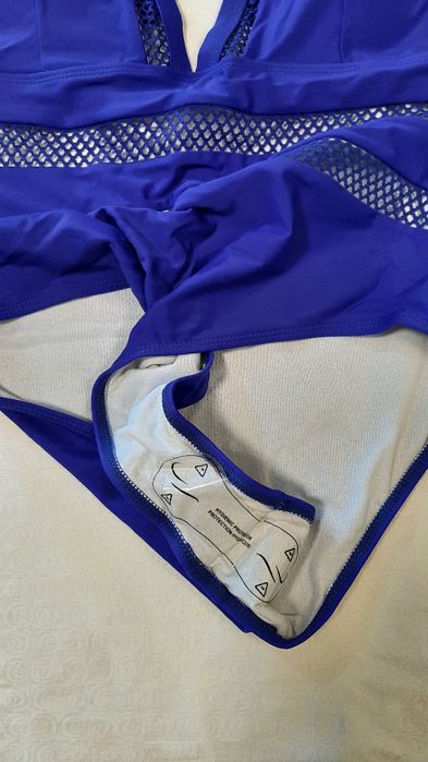 Цільний купальник