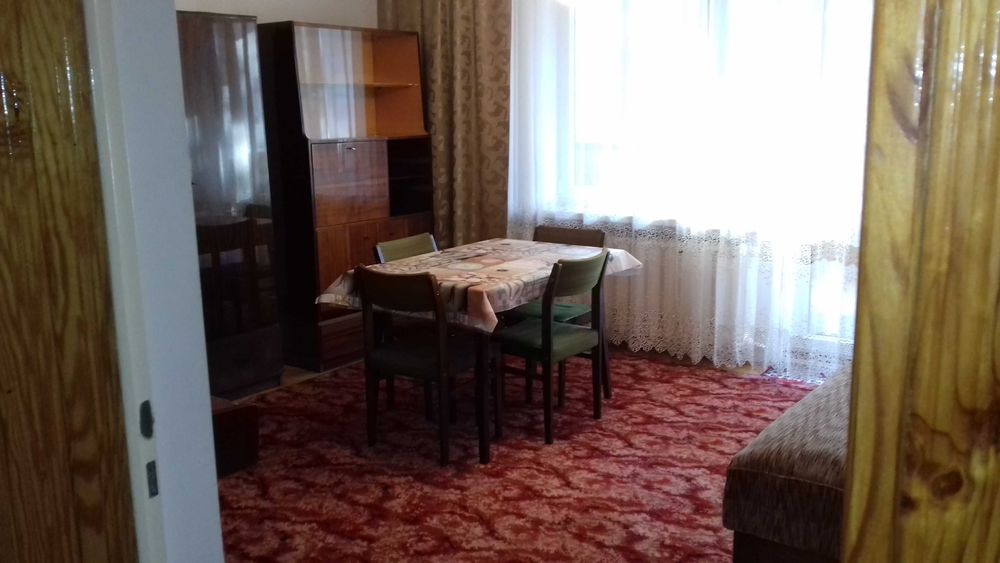 Pokój 18,6 m2 z zabudowanym balkonem, dla 1 osoby, super lokalizacja.
