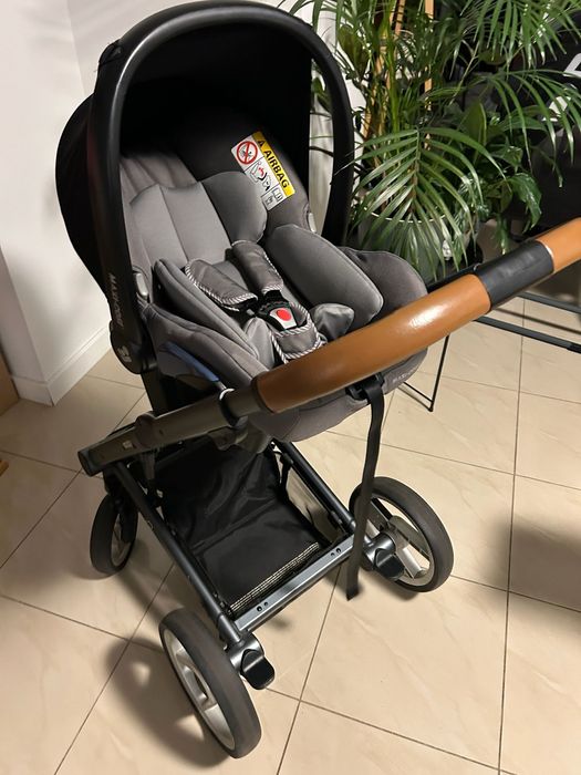Wózek Mutsy Igo 2+ gondola + fotelik Maxi-Cosi + adaptery + śpiwór