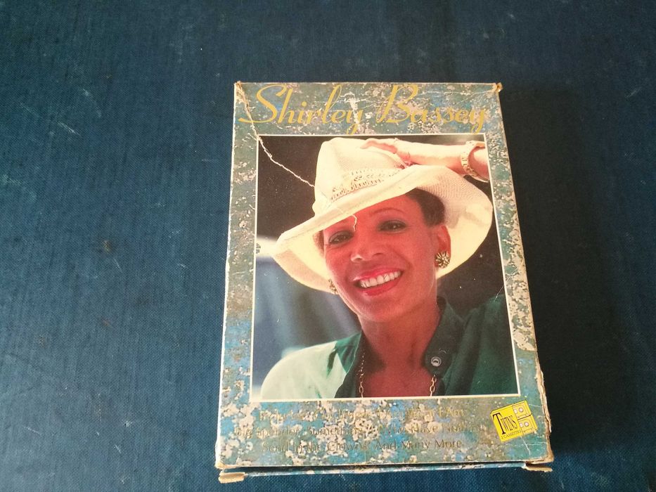 Shirley Bassey - Shirley Bassey 2XCASSETES ÁUDIO