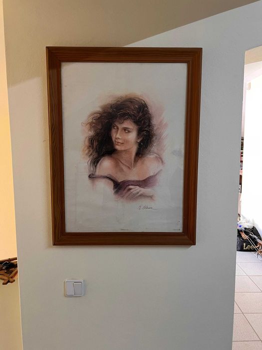 Quadro com moldura em madeira