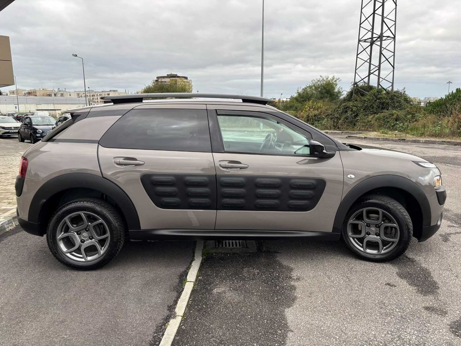 Citroën C4 Cactus PureTech 82 Shine 65.000 Km
