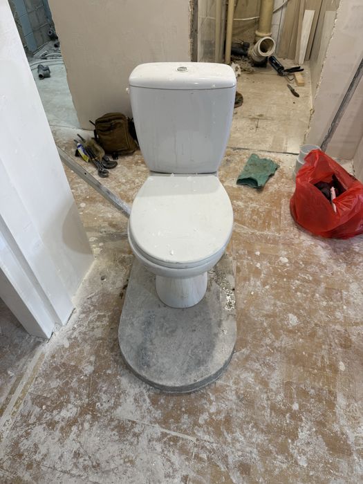 Туалет для будівельників сантехніка