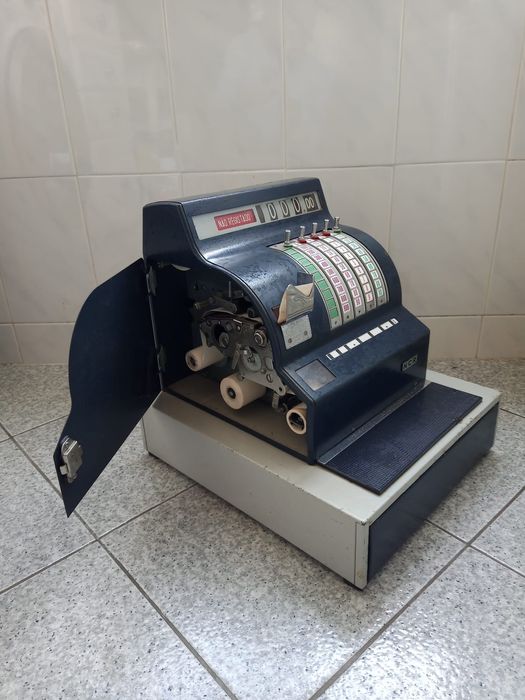 Máquina registadora vintage!