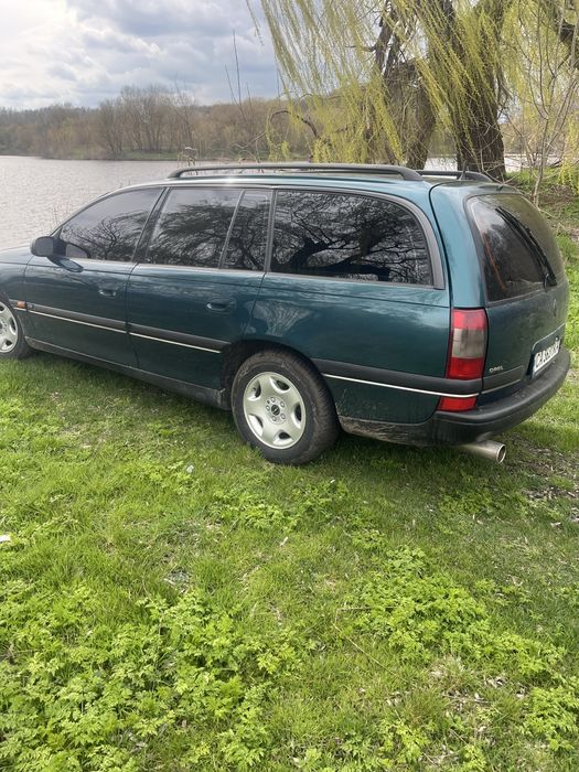 Опель Омега Б 2,5 V6 Обмін
