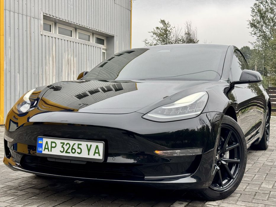 В продаже Tesla Model 3 Long Range Dual Motor батарея 75 кВт·ч