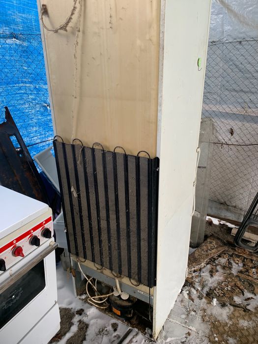 Холодильник Indesit працюючий