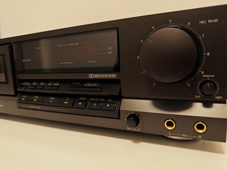 Deck kasetowy Technics RS-BX404, stan bardzo dobry.
