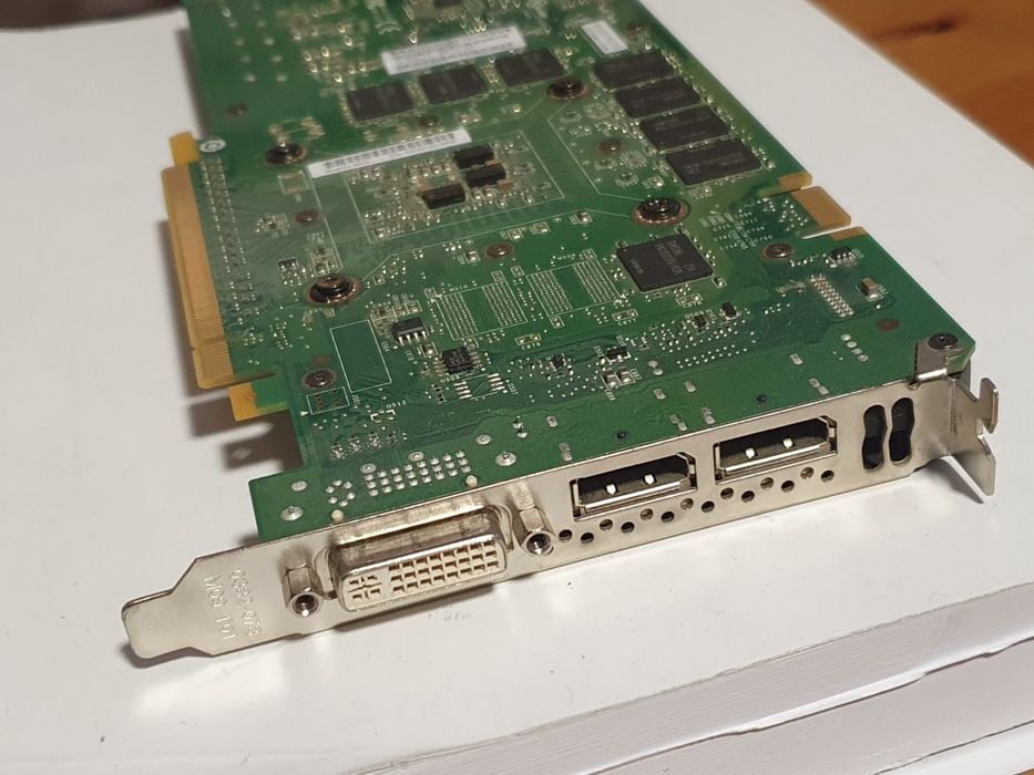 Karta graficzna NVIDIA quadro 4000