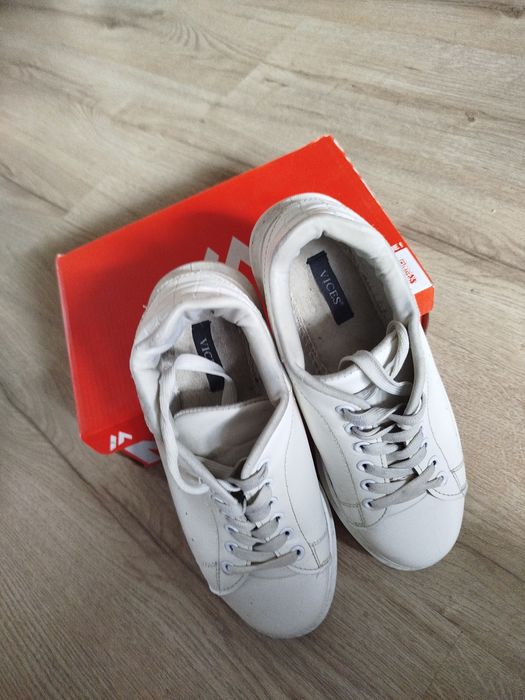 Snikersy Vices roz 40