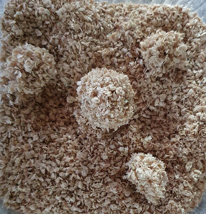 sprzedam żwirek drewniany zbrylający drobny ultra 7 l