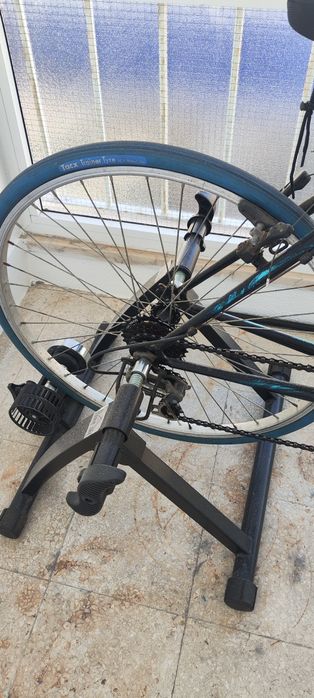 Rolo e bicicleta