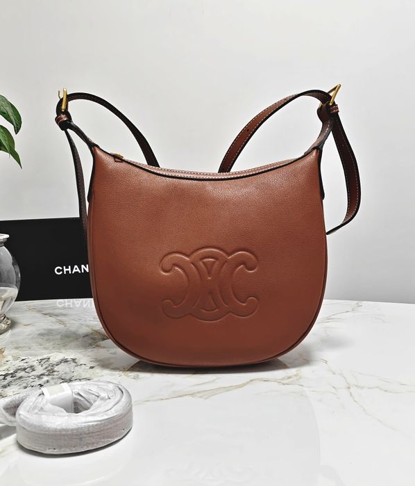 Nowa brązowa listonoszka ze skóry naturalnej Celine