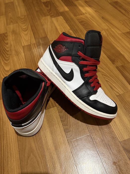 Кросівки Nike air jordan 1 mid  оригінал