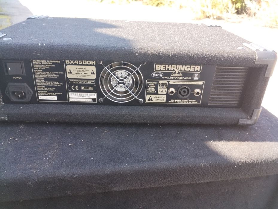Сабвуфер та Behringer ultrabass bx4500h, 450 watt bass amplifier
