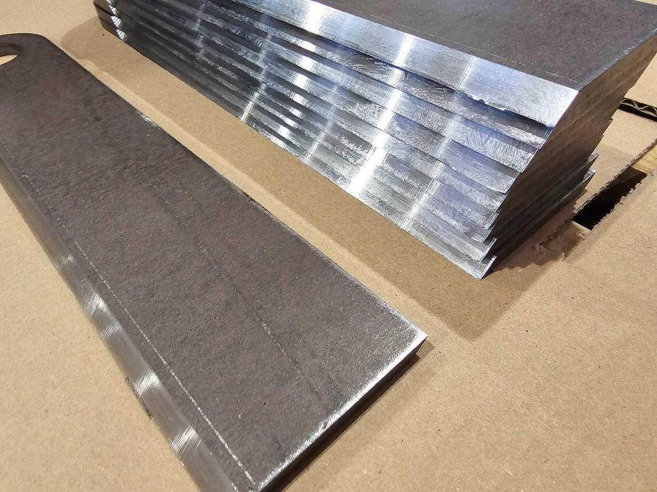 Nóż do przystawki 300x62x6 ∅30mm, cały z Hardox 500