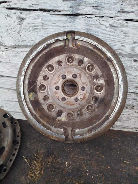 Продам кпп volkswagen caddy 1.9 турбо дизель 2008