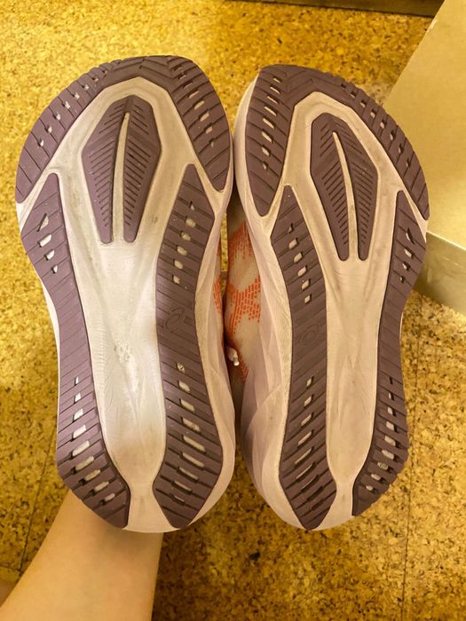 Asics Novablast 5 Coral