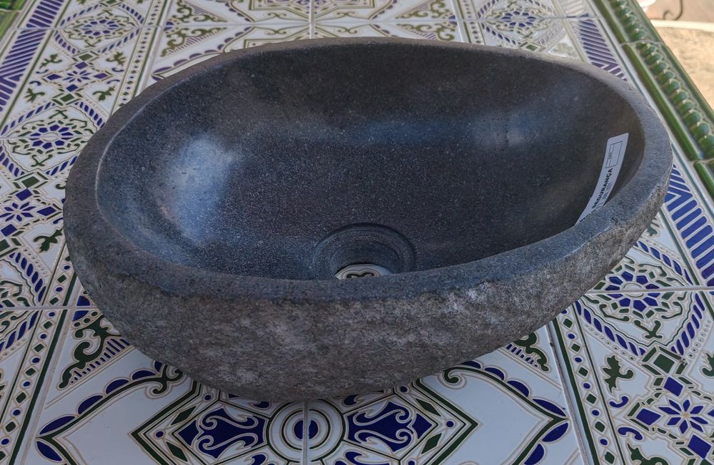 Lavatório de pousar em pedra - NOVO