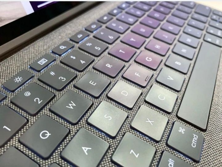 Logitech Etui Z Klawiaturą Slim Folio Do Ipada 10-Tej G
