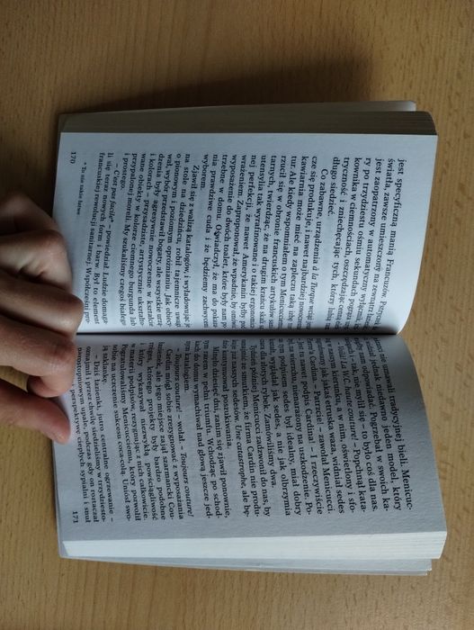 Peter Mayle Rok w Prowansji książka na wakacje