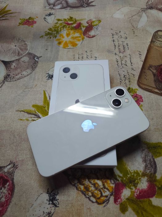 iPhone 13 Pearl White