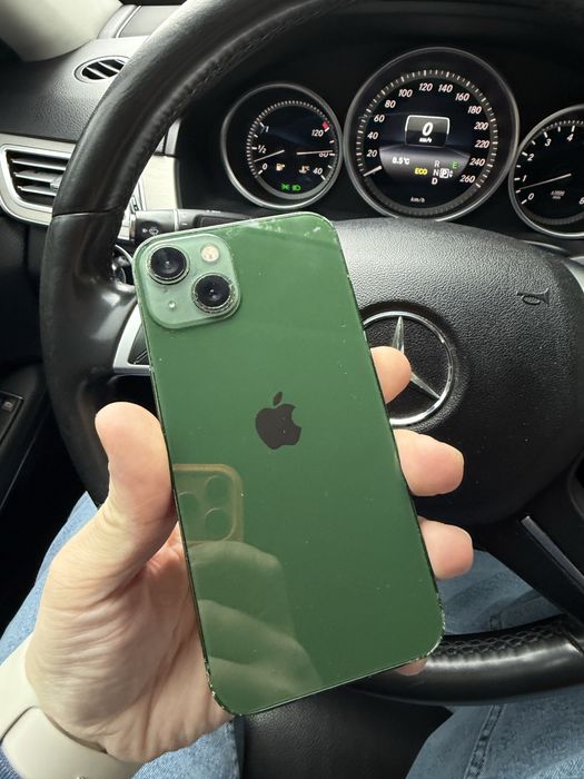 iPhone 13 128GB R-SIM